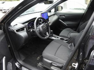 Toyota Corolla Cross Cross Hybrid FWD picture 13
