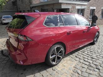 Opel Astra L Sports Tourer Business Edition Plug-in-H picture 4