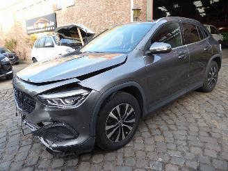 Unfallwagen Mercedes GLA 250 e 2022/2