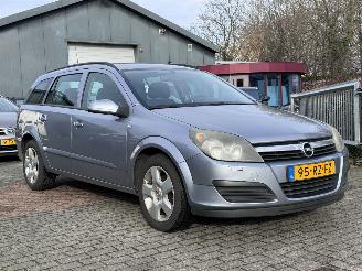 Opel Astra 1.6 Edition picture 2