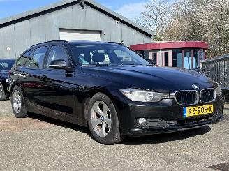 BMW 3-serie 320d Navi PDC picture 2