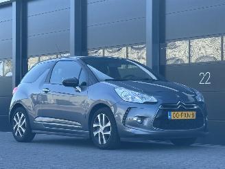 Citroën DS3 1.6 e-HDi So Chic picture 2