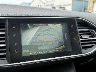 Peugeot 308 SW 1.6 BlueHDI Blue Lease Executive picture 13