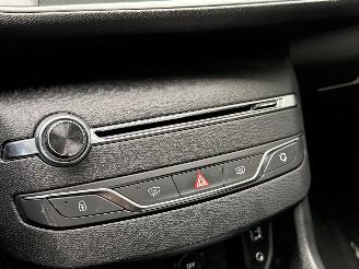 Peugeot 308 SW 1.6 BlueHDI Blue Lease Executive picture 11