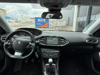 Peugeot 308 SW 1.6 BlueHDI Blue Lease Executive picture 9