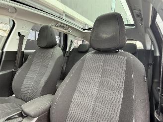 Peugeot 308 SW 1.6 BlueHDI Blue Lease Executive picture 7