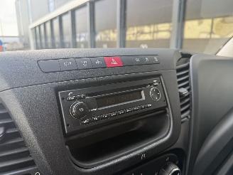 Iveco Daily 2.3 L2-H2 3-Pers EURO-6 picture 11