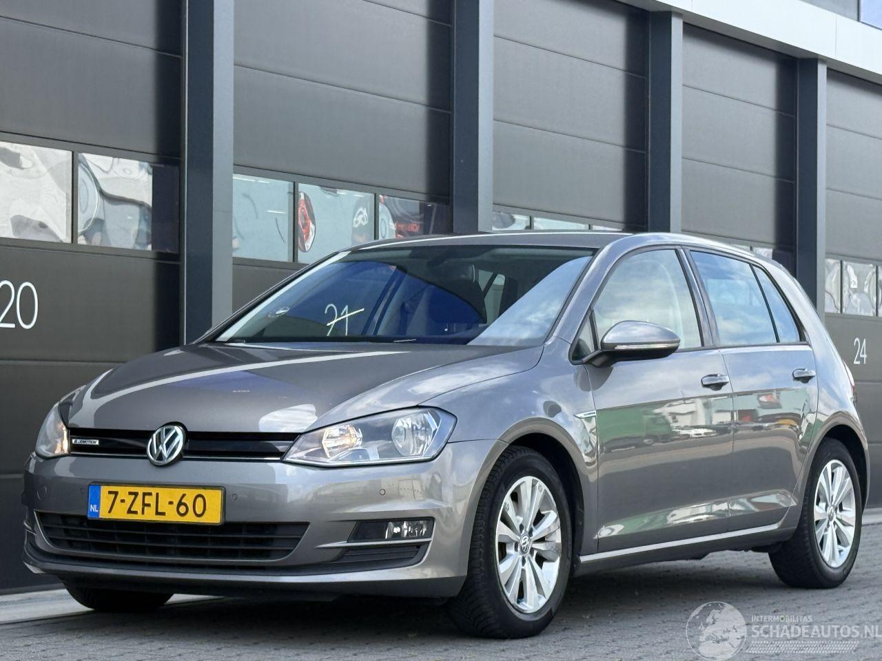 Volkswagen Golf 1.6 TDI Bluemotion