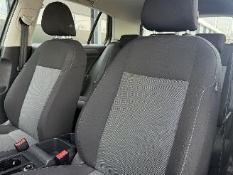Volkswagen Golf 1.6 TDI Bluemotion picture 8
