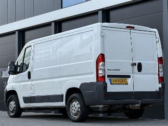 Peugeot Boxer 2.2 HDI Airco 3-PERS picture 4