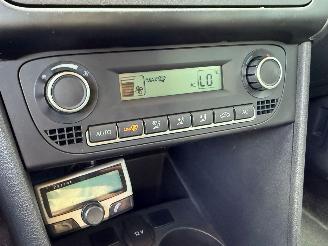 Volkswagen Polo 1.2 TDI CLIMA picture 10