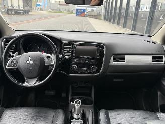 Mitsubishi Outlander 2.0 PHEV Instyle Leer Dak Camera picture 7
