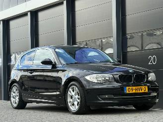 BMW 1-serie 118d Clima Navi PDC picture 2