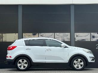 Kia Sportage 1.7 CRDI X-clusive Clima PDC picture 3