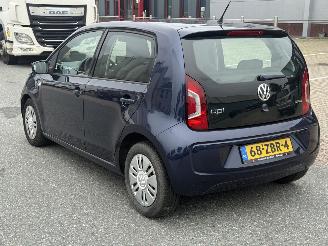 Volkswagen Up! 1.0 move up! BlueMotion picture 4
