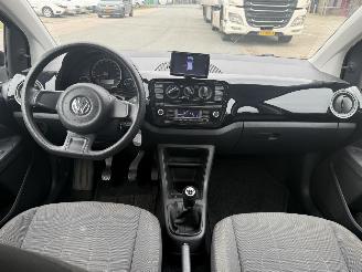 Volkswagen Up! 1.0 move up! BlueMotion picture 5