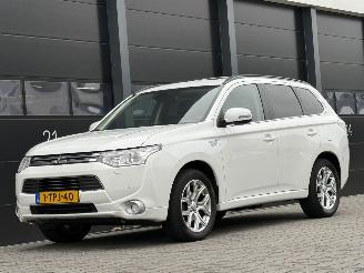 Mitsubishi Outlander 2.0 PHEV Instyle+ Dak Leer Camera 2014/4