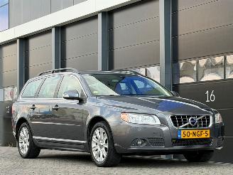 Volvo V-70 2.0D Leer Clima Navi PDC picture 2