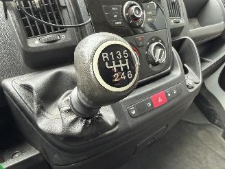 Peugeot Boxer 2.2 HDI Airco 3-PERS picture 11
