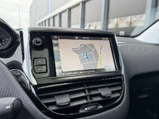 Peugeot 208 1.6 BlueHDi GT-line Panorama JBL picture 10