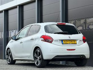 Peugeot 208 1.6 BlueHDi GT-line Panorama JBL picture 5