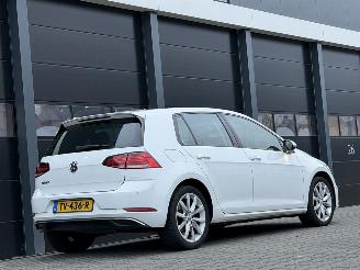 Volkswagen Golf 1.6 TDI Highline Virtual Cockpit Clima picture 4