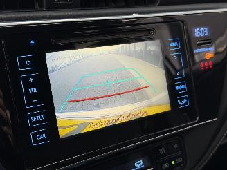 Toyota Auris 1.6D Xenon Clima EURO-6 picture 9