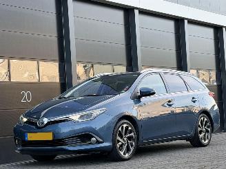 ojeté vozy osobní automobily Toyota Auris Touring Sports 1.8 Hybrid Exclusive Panorama Camera 2016/9