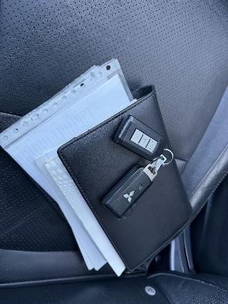 Mitsubishi Outlander 2.0 PHEV instyle Dak Camera Leer picture 16