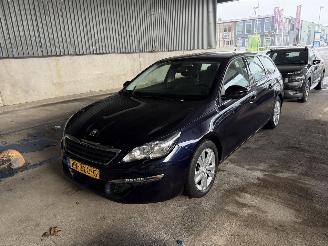 occasion passenger cars Peugeot 308 1.6 BlueHDI Blue 2015/12