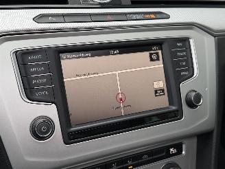 Volkswagen Passat 1.6 TDI Panorama Clima EURO-6 picture 11