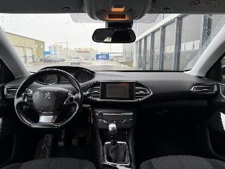 Peugeot 308 1.6 BlueHDI Blue Navi Clima PDC picture 7