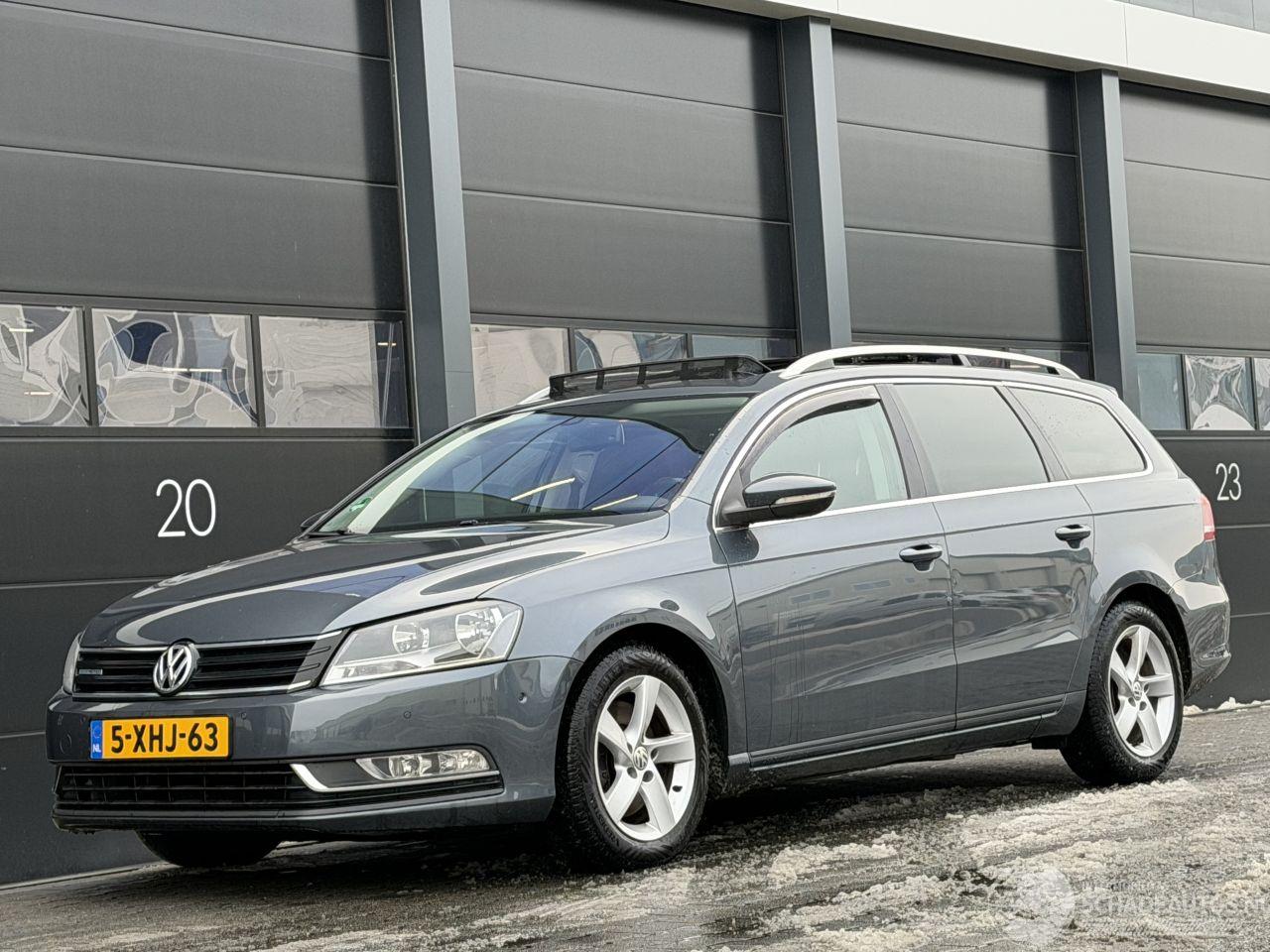 Volkswagen Passat 1.6 TDI BlueMotion panorama Navi Clima