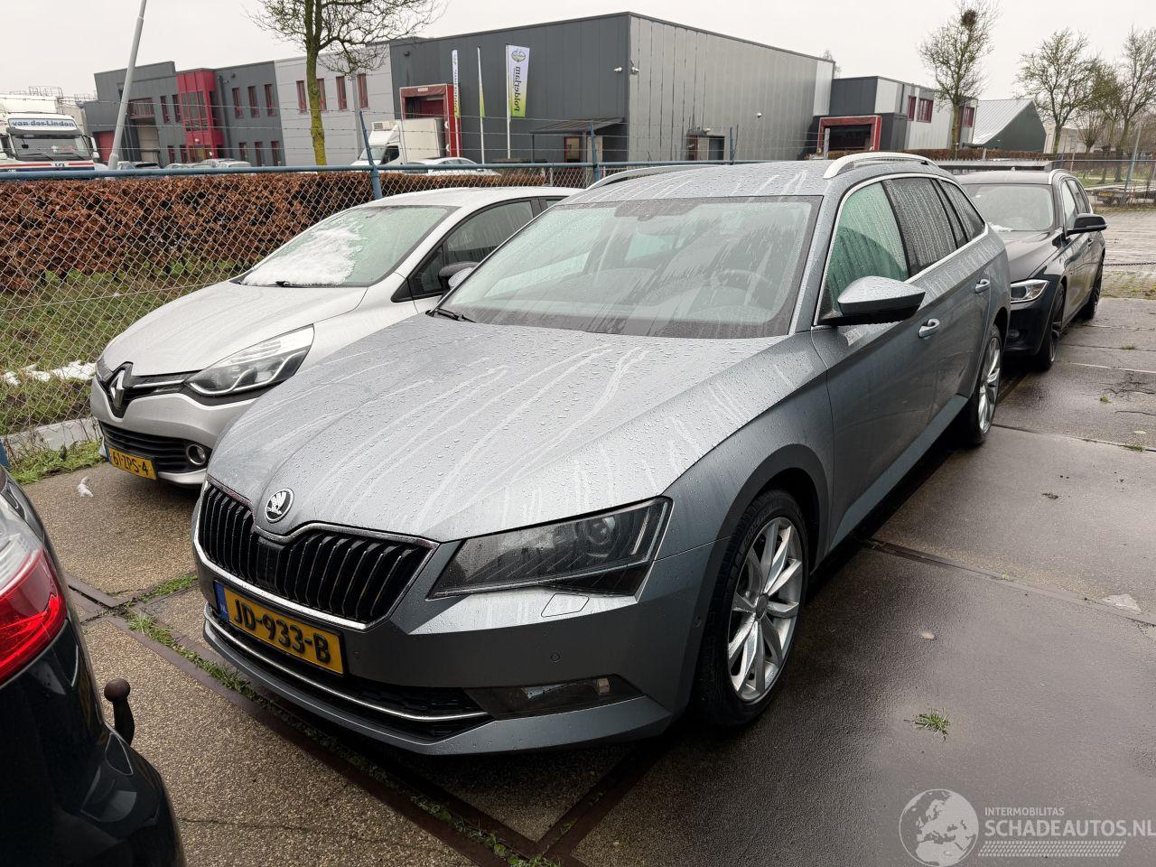 Skoda Superb 1.6 TDI Xenon Clima Navi EURO-6