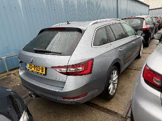 Skoda Superb 1.6 TDI Xenon Clima Navi EURO-6 picture 3