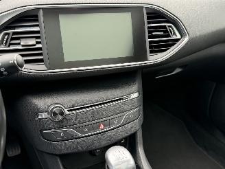 Peugeot 308 1.6 BlueHDI Panorama Clima EURO-6 picture 7