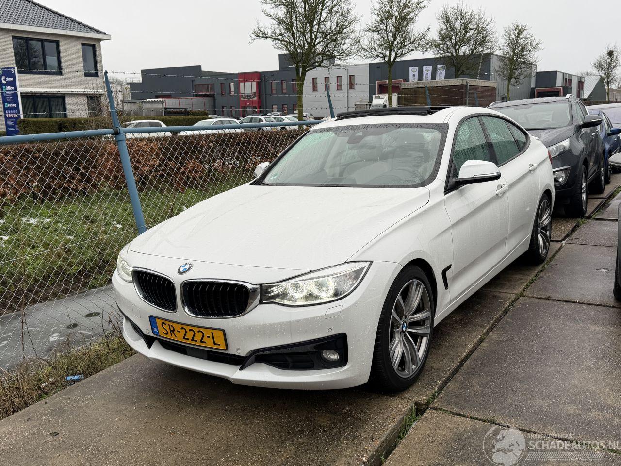 BMW 3-serie GT 320d Hade-Up Panorama Xenon