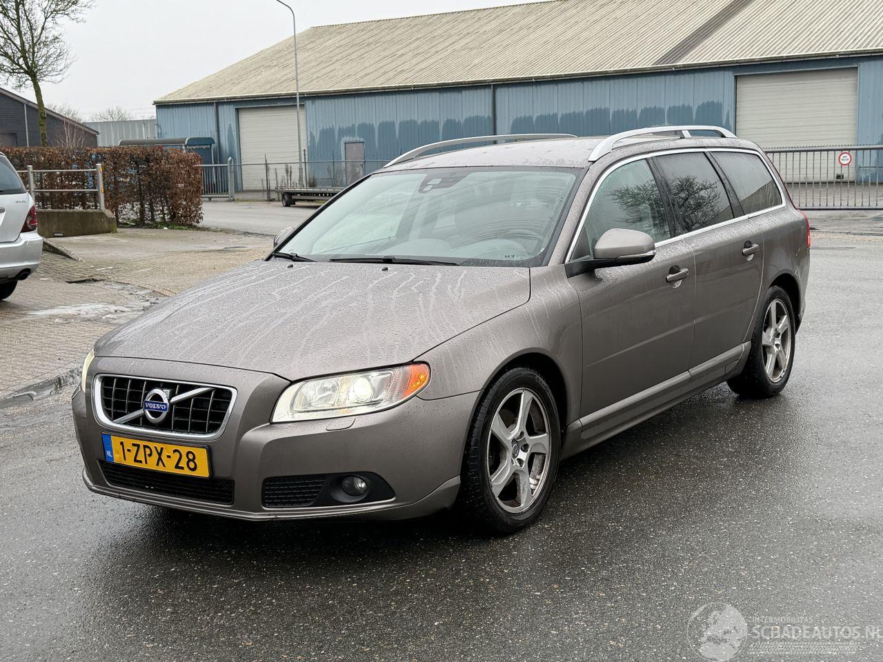Volvo V-70 1.6 Drive Summum Xenon Leer Navi