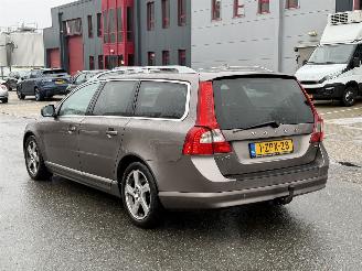 Volvo V-70 1.6 Drive Summum Xenon Leer Navi picture 4