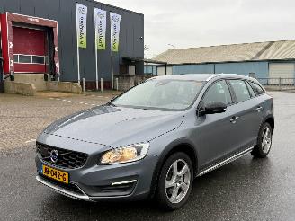 Gebrauchtwagen PKW Volvo V-60 Cross Country 2.0 D4 EURO-6 2016/1