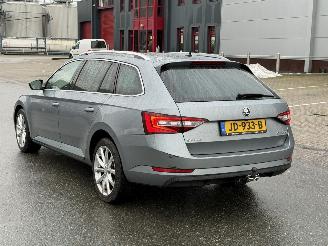 Skoda Superb 1.6 TDI Xenon CameraClima EURO-6 picture 4