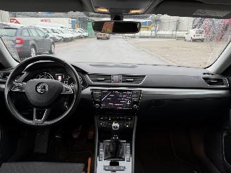 Skoda Superb 1.6 TDI Xenon CameraClima EURO-6 picture 5