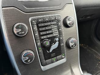 Volvo V-70 2.0 D2 Xenon Navi  EURO-6 picture 8