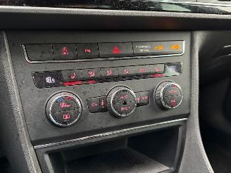 Seat Leon 1.6 TDI Limited Edition III Leer Xenon picture 9