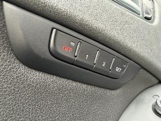 Audi A4 Avant 2.0 TDI S-Line Leer Clima PDC picture 9