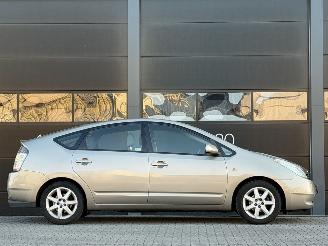 Toyota Prius 1.5 VVT-i picture 3