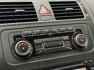 Volkswagen Touran 2.0 TDI Xenon Navi Camer Leer picture 9