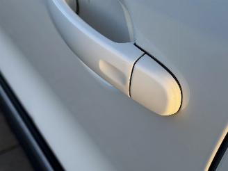 Volkswagen Tiguan 2.0 TDI 4Motion Leer Pano Xenon picture 17