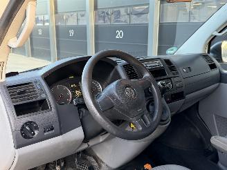 Volkswagen Transporter 2.0 TDI L2-H1 DC 5-PERS Airco picture 9
