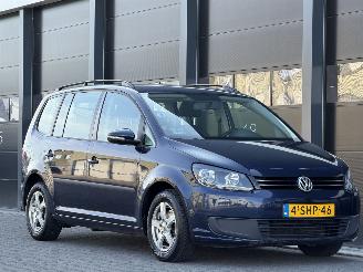 Volkswagen Touran 1.6 TDI BlueMotion Navi Clima PDC picture 2
